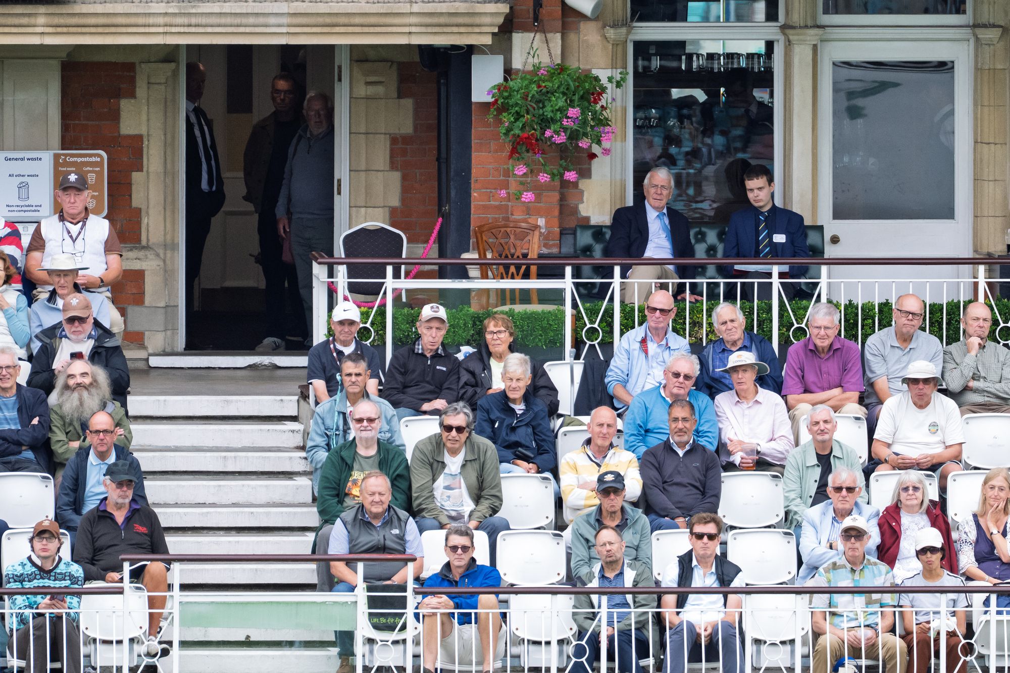 Oval pavilion crowd with John Major